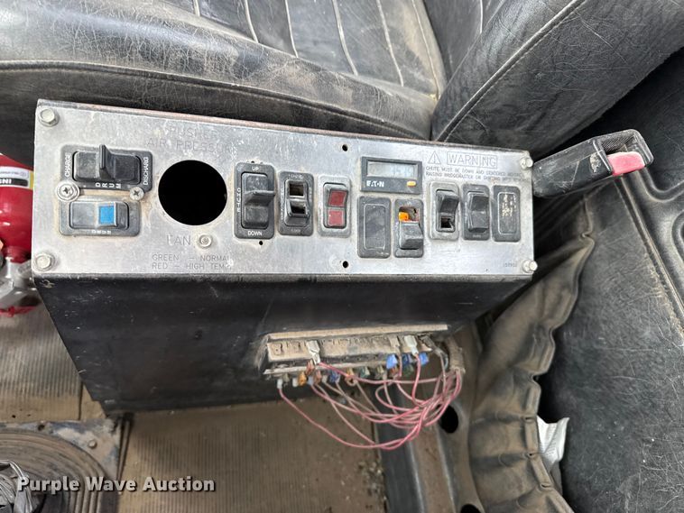 image for item EP0657 1997 Mack RD690S ready mix truck