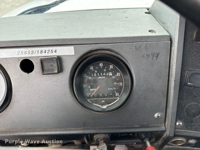 image for item EP0657 1997 Mack RD690S ready mix truck