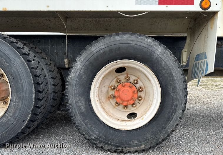 image for item EP0657 1997 Mack RD690S ready mix truck