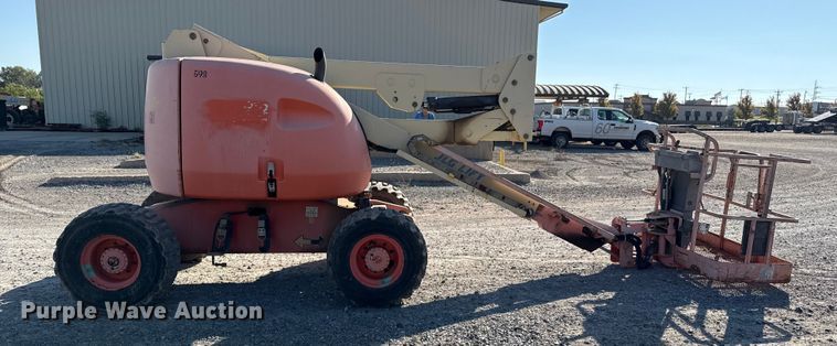 image for item EP0732 2000 JLG 450A boom lift