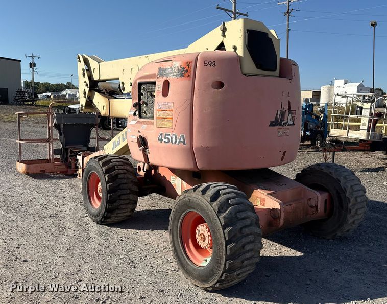 image for item EP0732 2000 JLG 450A boom lift