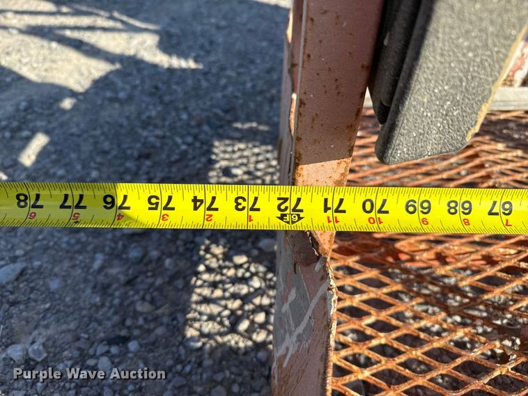 image for item EP0732 2000 JLG 450A boom lift