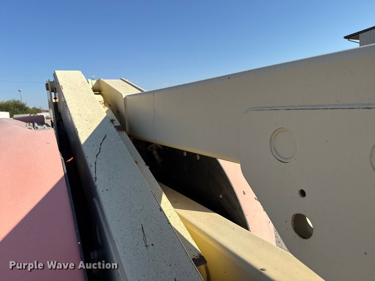 image for item EP0732 2000 JLG 450A boom lift