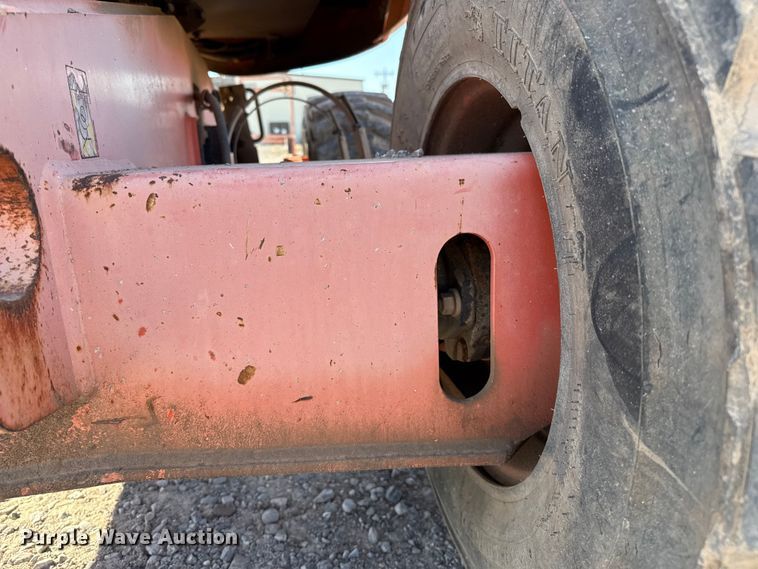 image for item EP0732 2000 JLG 450A boom lift