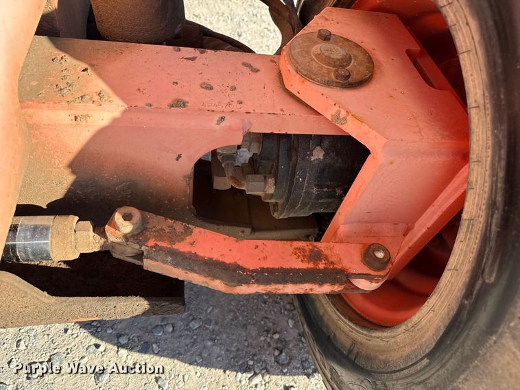 image for item EP0732 2000 JLG 450A boom lift