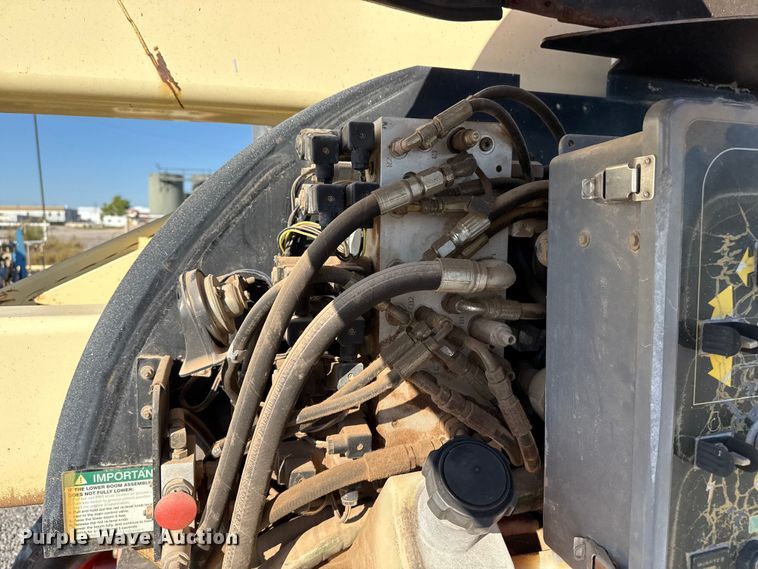 image for item EP0732 2000 JLG 450A boom lift