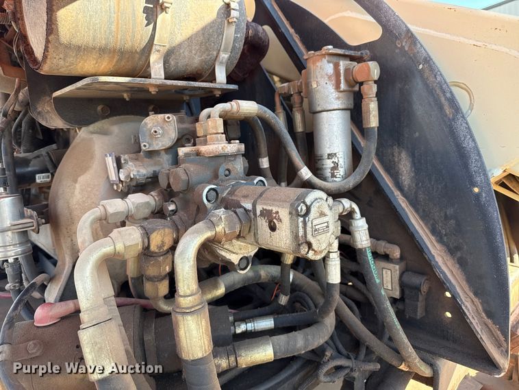 image for item EP0732 2000 JLG 450A boom lift