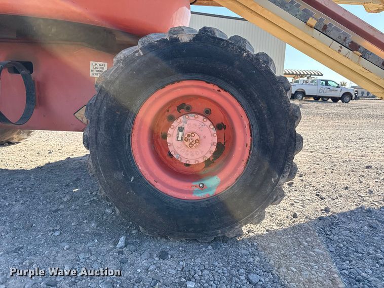 image for item EP0732 2000 JLG 450A boom lift