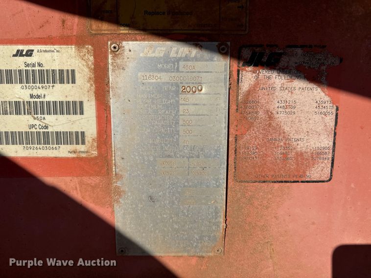 image for item EP0732 2000 JLG 450A boom lift