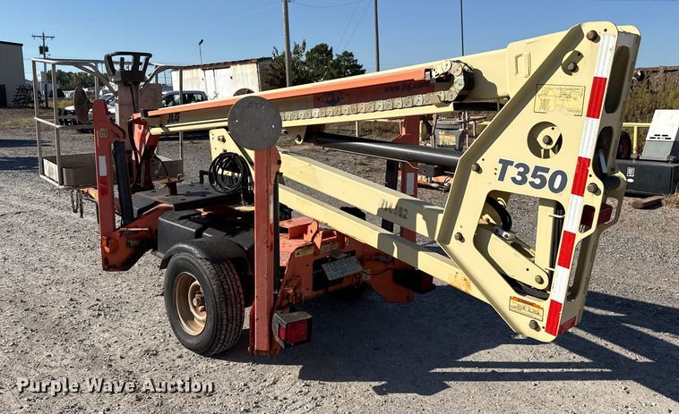 image for item EP0733 2007 JLG T350 boom lift
