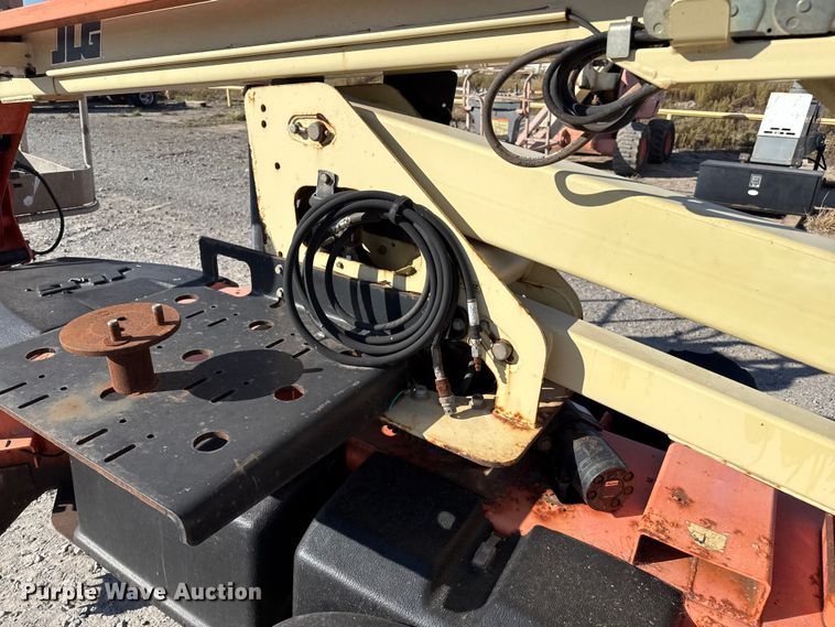 image for item EP0733 2007 JLG T350 boom lift