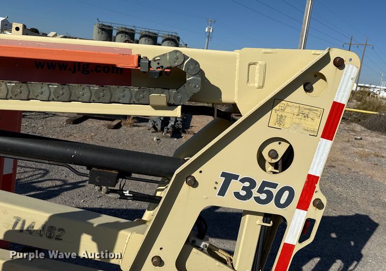 image for item EP0733 2007 JLG T350 boom lift