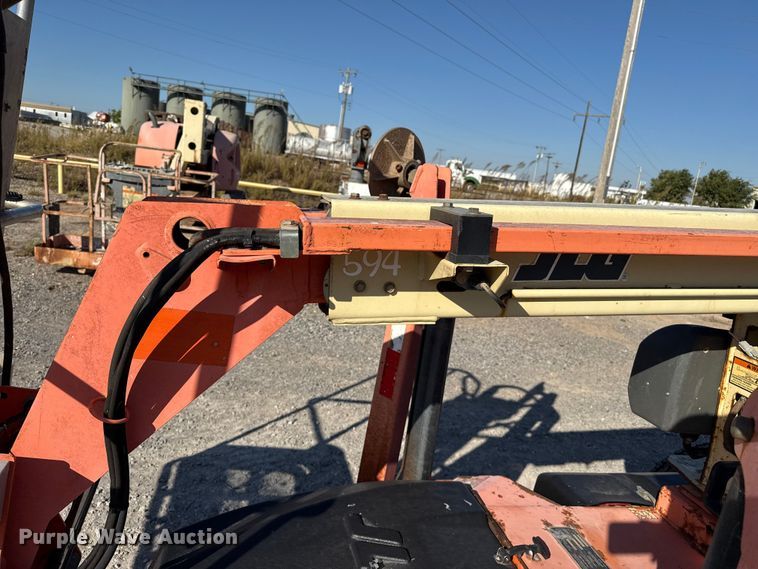 image for item EP0733 2007 JLG T350 boom lift
