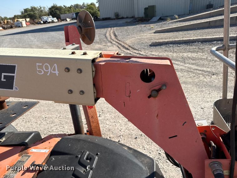 image for item EP0733 2007 JLG T350 boom lift