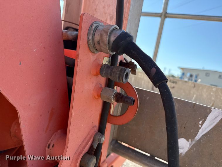 image for item EP0733 2007 JLG T350 boom lift