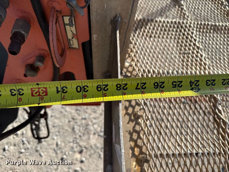 image for item EP0733 2007 JLG T350 boom lift