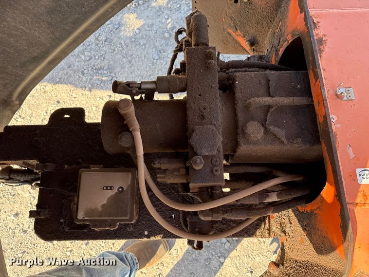 image for item EP0733 2007 JLG T350 boom lift