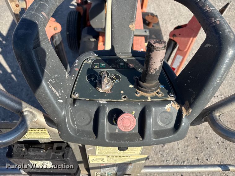image for item EP0733 2007 JLG T350 boom lift
