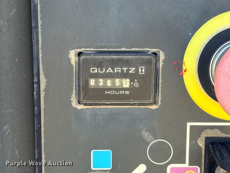 image for item EP0733 2007 JLG T350 boom lift