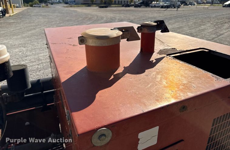 image for item EP0735 2001 Ditch Witch FX30 vacuum excavator