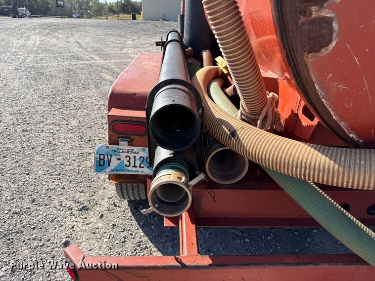 image for item EP0735 2001 Ditch Witch FX30 vacuum excavator