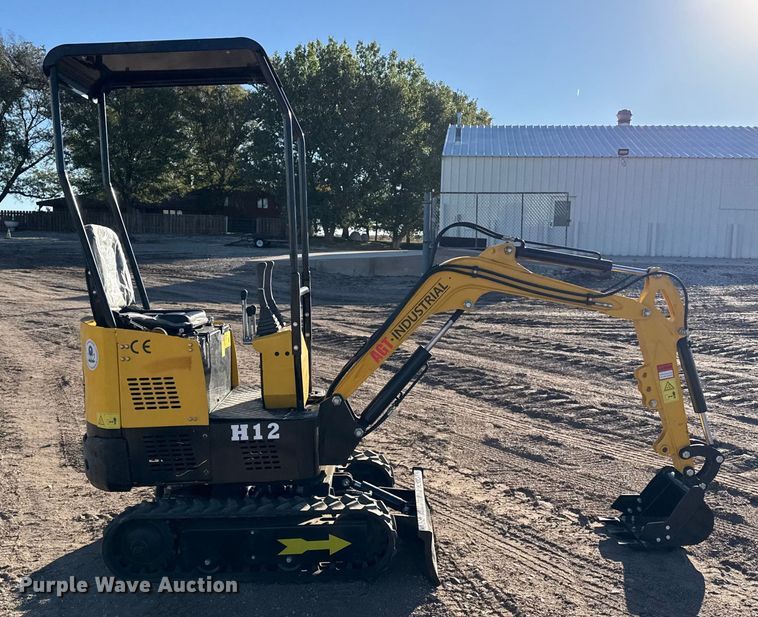 image for item EP0740 2022 Agrotk H12 mini excavator