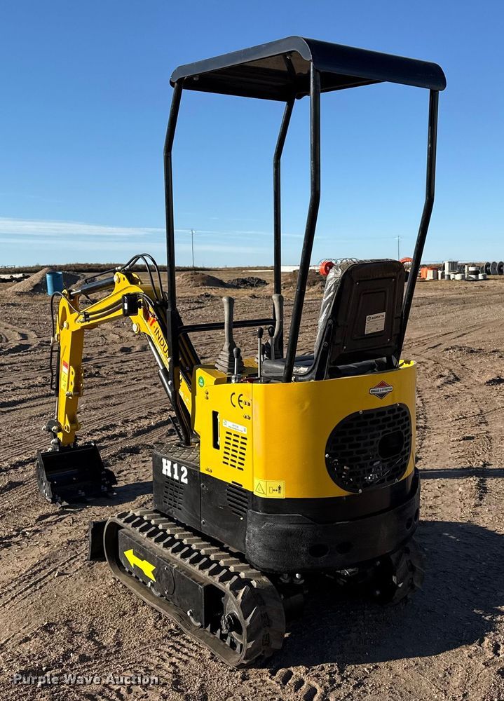 image for item EP0740 2022 Agrotk H12 mini excavator