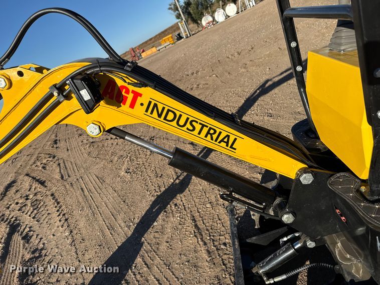 image for item EP0740 2022 Agrotk H12 mini excavator