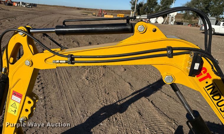 image for item EP0740 2022 Agrotk H12 mini excavator