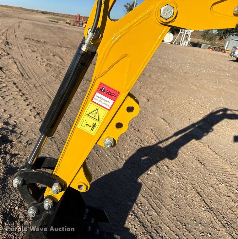 image for item EP0740 2022 Agrotk H12 mini excavator