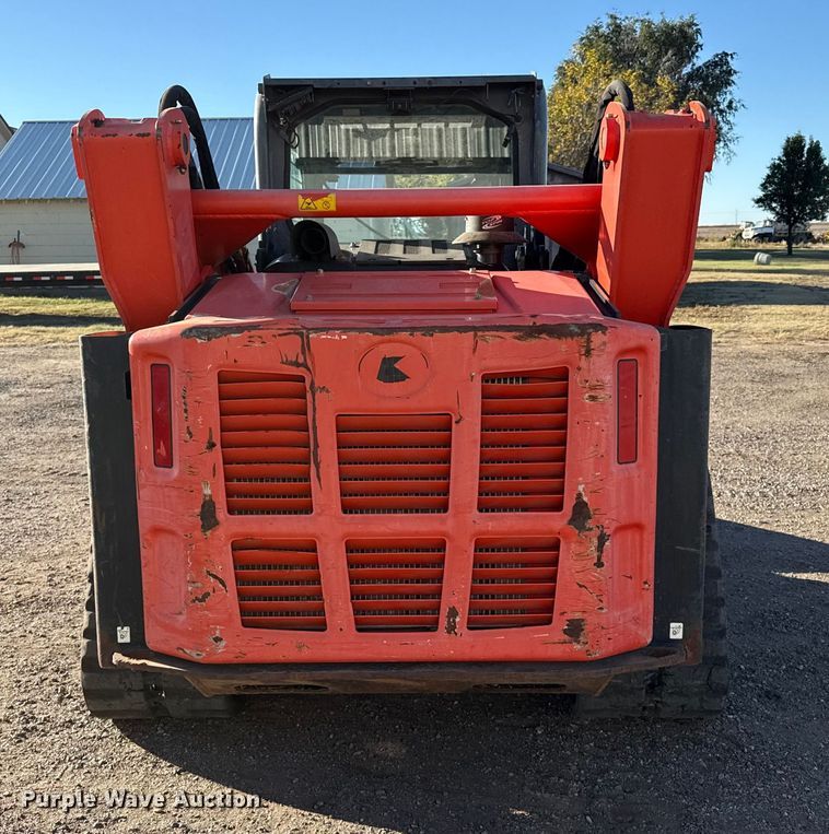 image for item EP0745 Kubota SVL95-2S skid steer loader