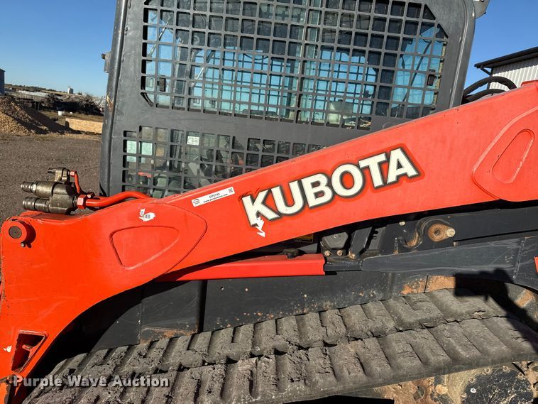 image for item EP0745 Kubota SVL95-2S skid steer loader
