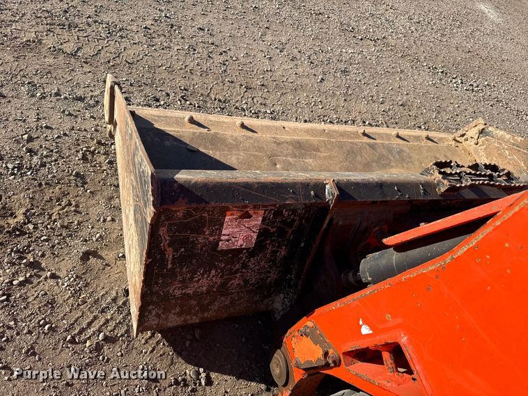 image for item EP0745 Kubota SVL95-2S skid steer loader