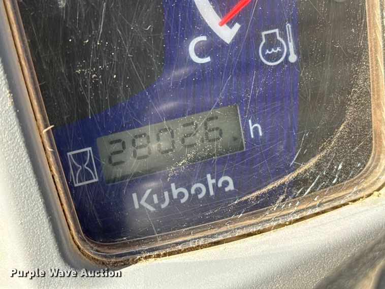 image for item EP0745 Kubota SVL95-2S skid steer loader