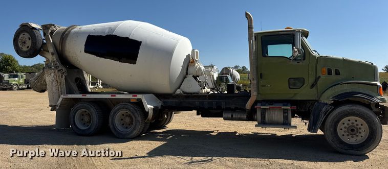 image for item ER0055 2009 Sterling L-Line ready mix truck