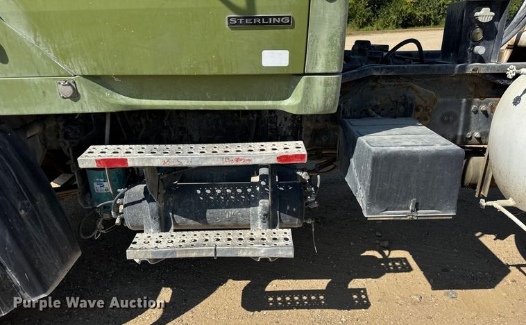 image for item ER0055 2009 Sterling L-Line ready mix truck