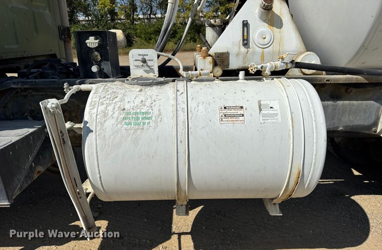 image for item ER0055 2009 Sterling L-Line ready mix truck