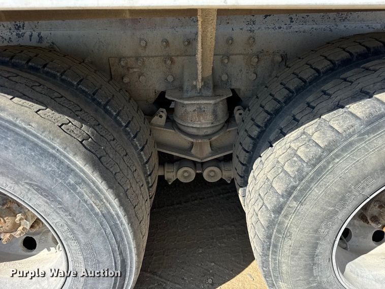 image for item ER0055 2009 Sterling L-Line ready mix truck