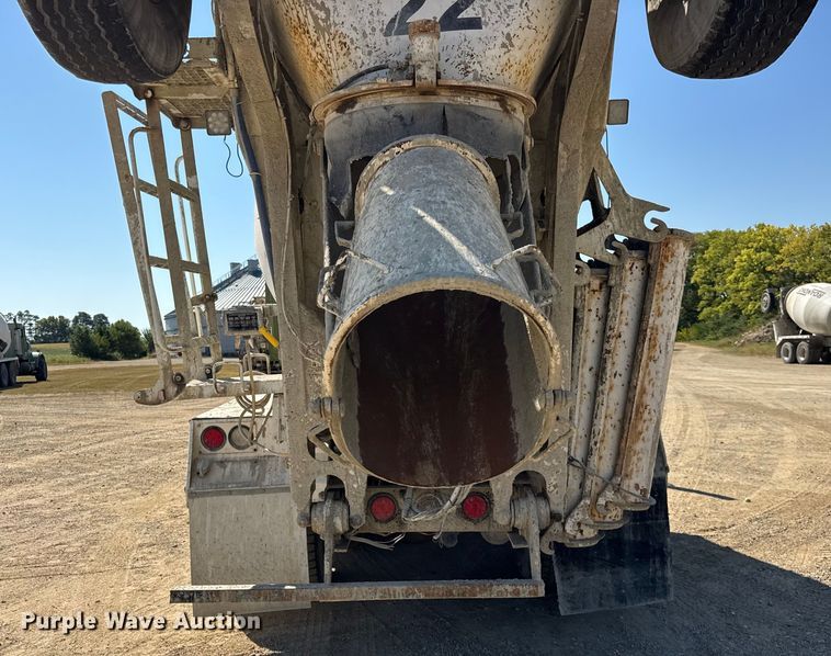 image for item ER0055 2009 Sterling L-Line ready mix truck