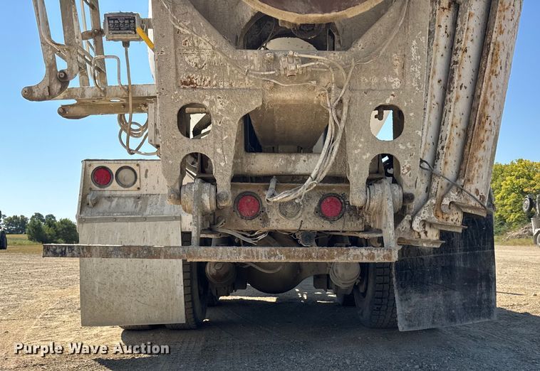 image for item ER0055 2009 Sterling L-Line ready mix truck