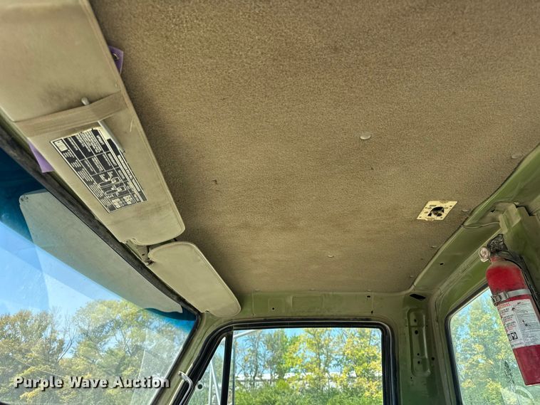 image for item ER0055 2009 Sterling L-Line ready mix truck