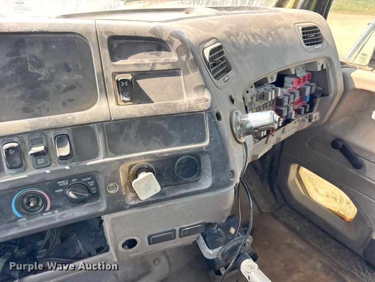 image for item ER0055 2009 Sterling L-Line ready mix truck