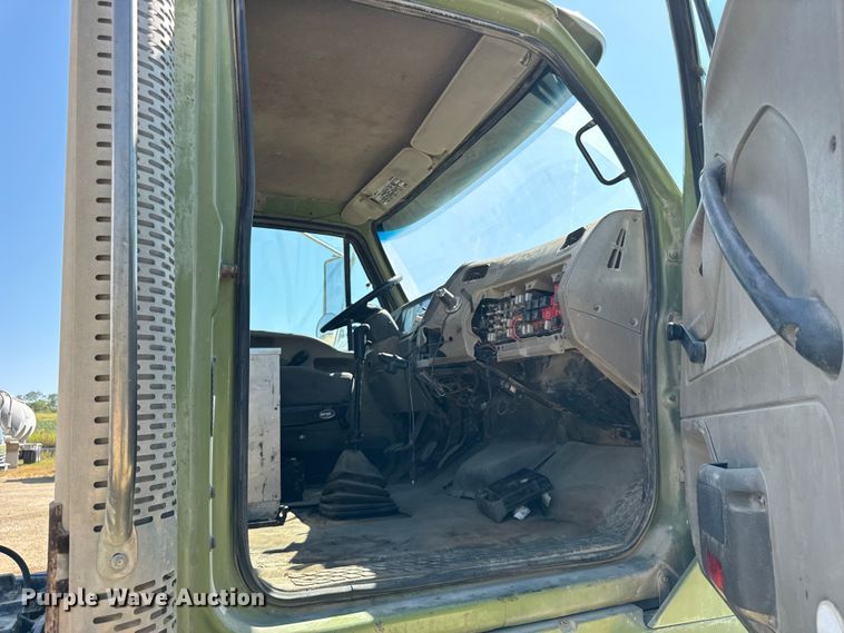 image for item ER0055 2009 Sterling L-Line ready mix truck