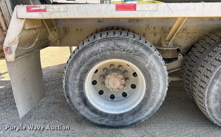 image for item ER0055 2009 Sterling L-Line ready mix truck