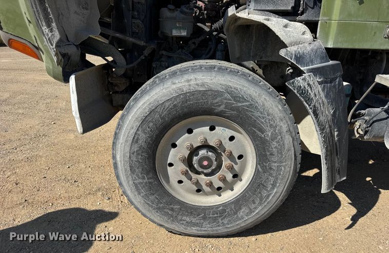 image for item ER0055 2009 Sterling L-Line ready mix truck