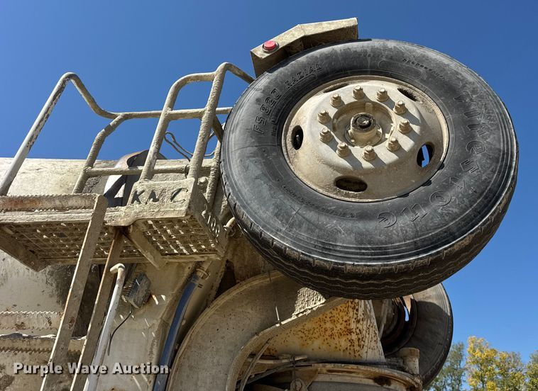image for item ER0055 2009 Sterling L-Line ready mix truck