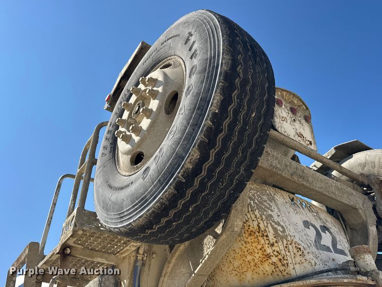 image for item ER0055 2009 Sterling L-Line ready mix truck