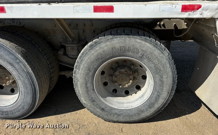 image for item ER0055 2009 Sterling L-Line ready mix truck