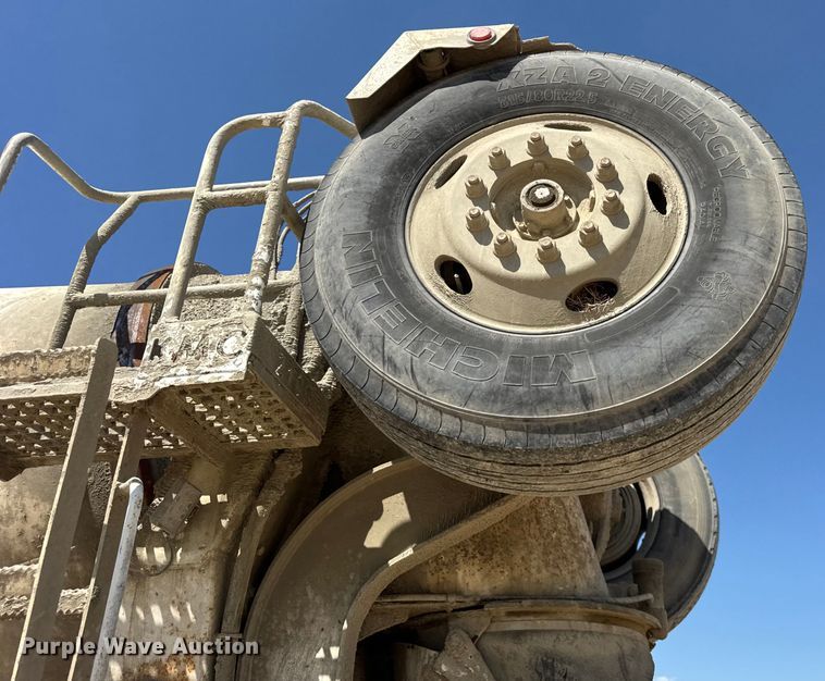 image for item ER0058 2009 Sterling L- Line ready mix truck