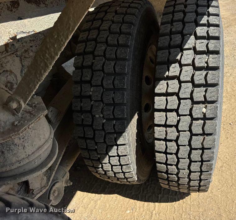 image for item ER0058 2009 Sterling L- Line ready mix truck